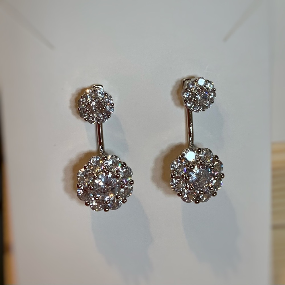 NWT Meghan Markle Inspired Crystal Burst Platinum Plated Ear Jacket Studs